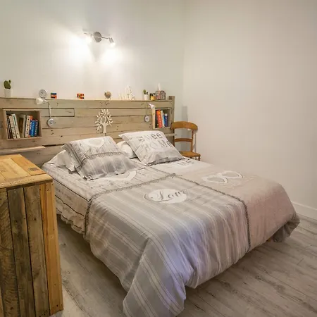 Feriehus Garden With Ensuite Saint-Martin-le-Redon