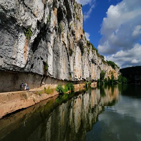 Garden With Ensuite *