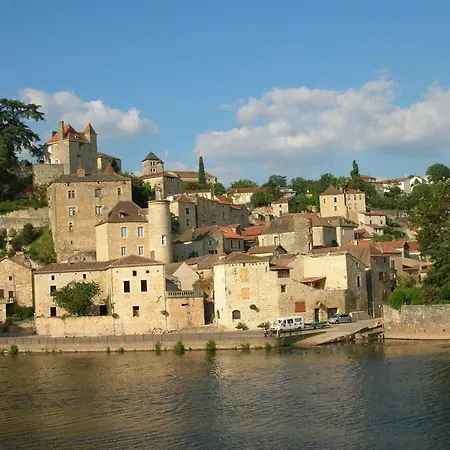 Garden With Ensuite *