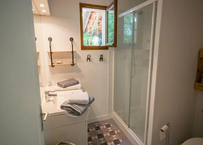 Garden With Ensuite * Saint-Martin-le-Redon