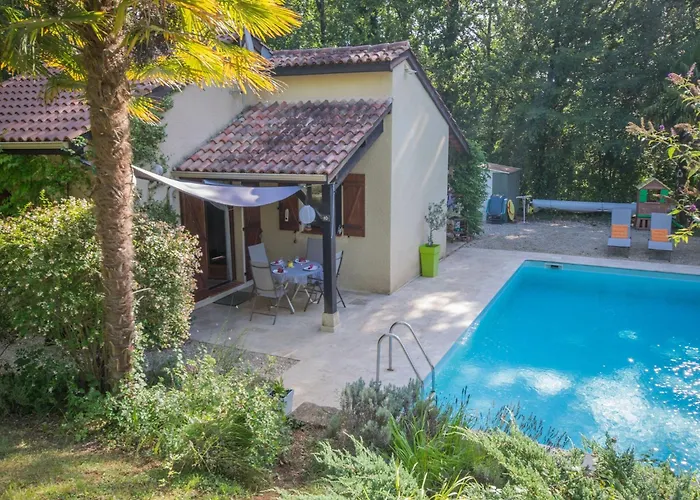 Дом отдыха Garden With Ensuite *