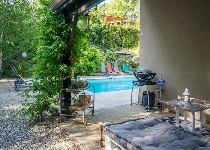 Дом отдыха Garden With Ensuite